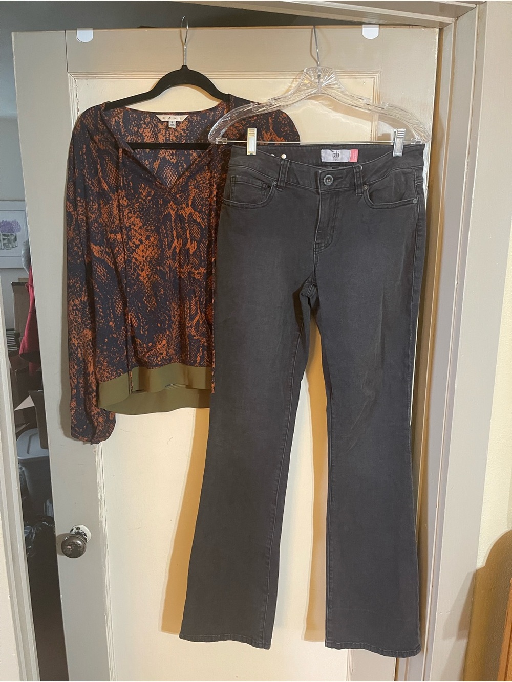 Border Wrap Blouse & Slim Boot Smoke  Jeans 6